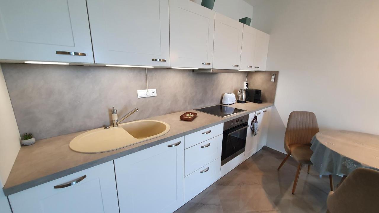 Kekvitorla Apartman Keszthely Exteriör bild