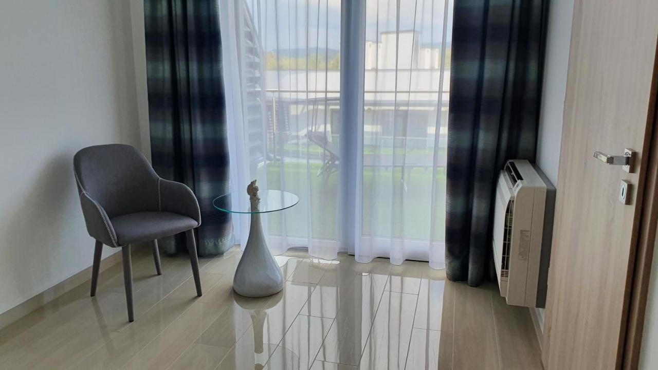 Kekvitorla Apartman Keszthely Exteriör bild